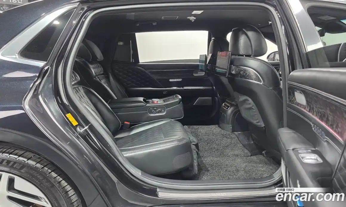 Genesis G90 2023 3.5 Классический в Москве № 1343432, фото 12