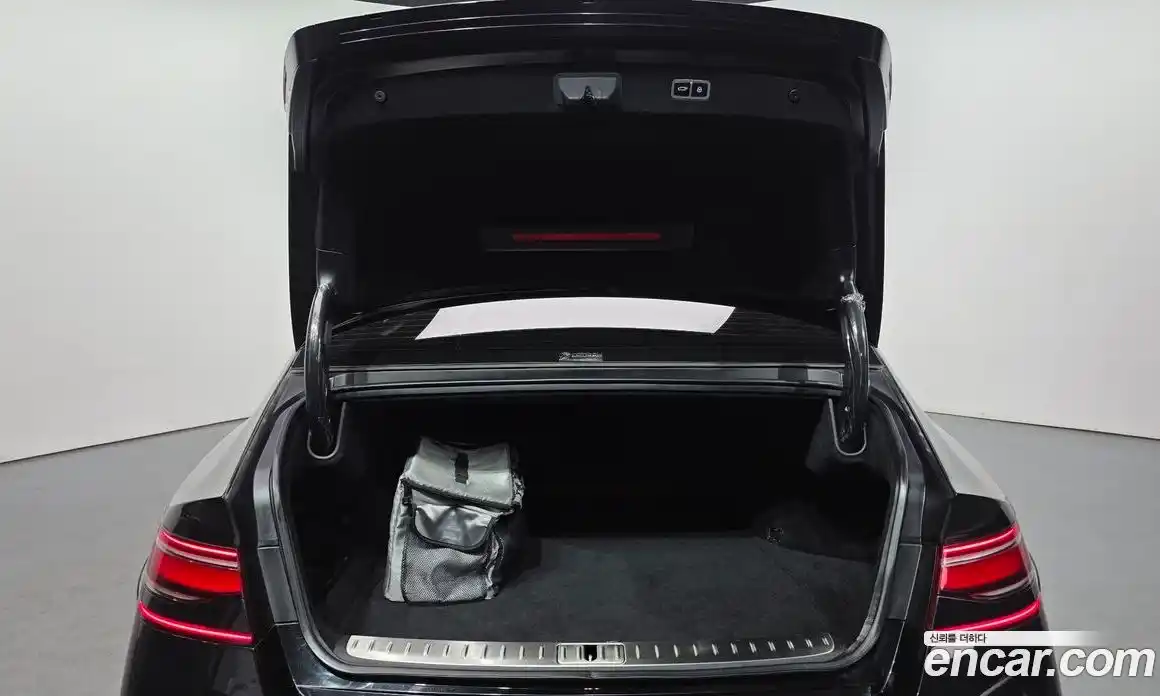 Genesis G90 2023 3.5 Классический в Москве № 1343432, фото 20