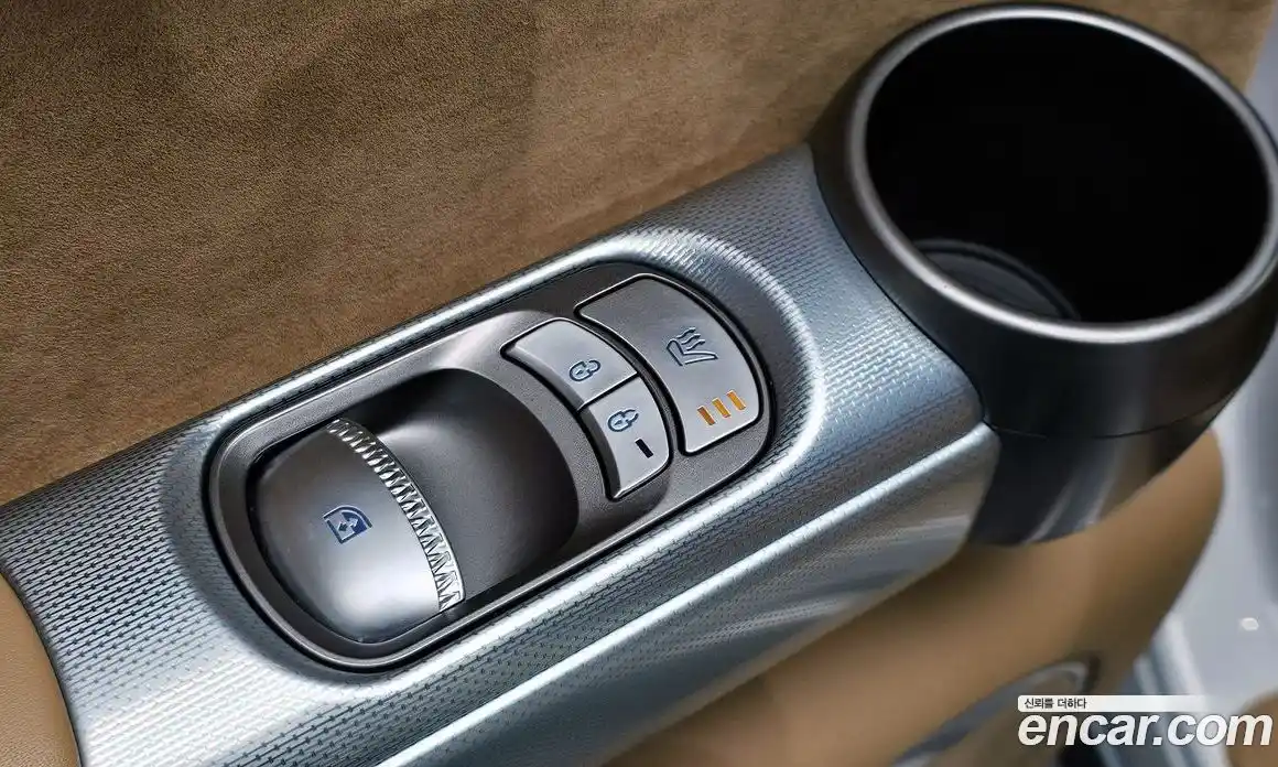 Genesis GV60 2021 0.1 Автомат в Москве № 1343559, фото 17