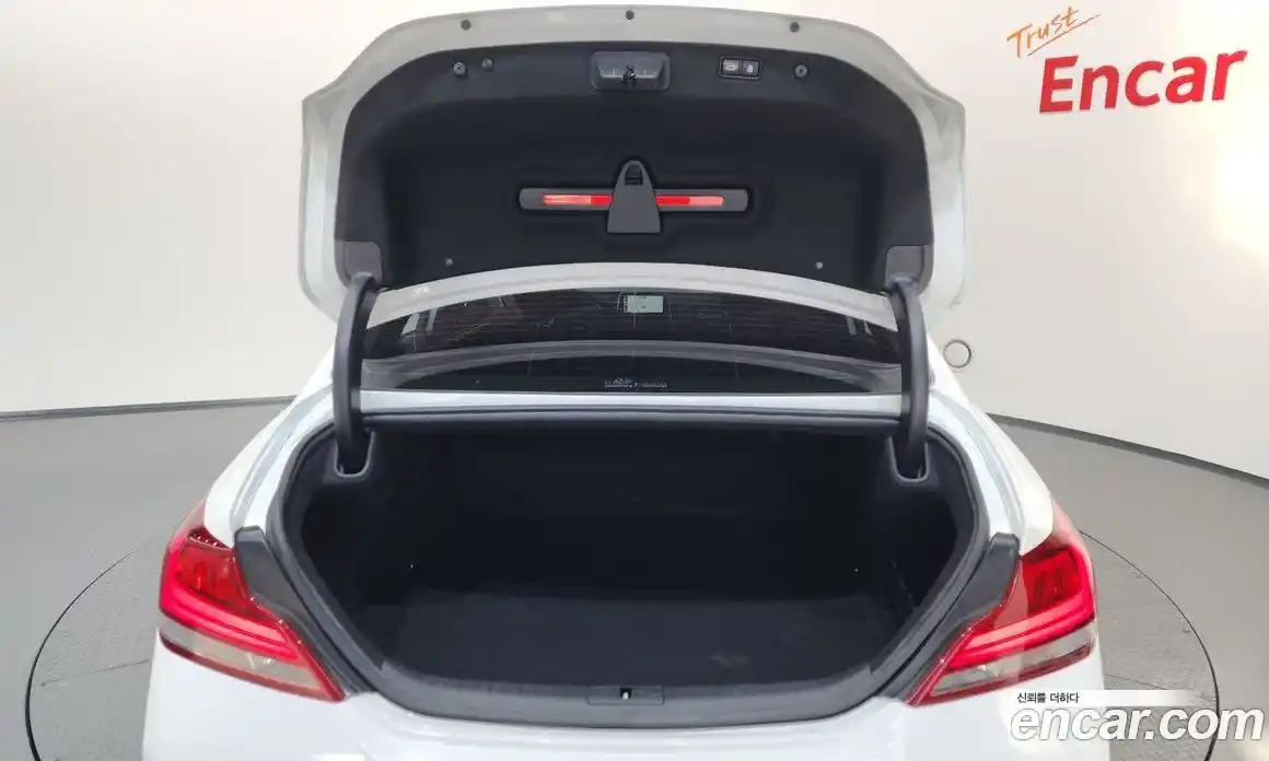 Genesis G70 2019 2.0 Автомат в Москве № 1343564, фото 20