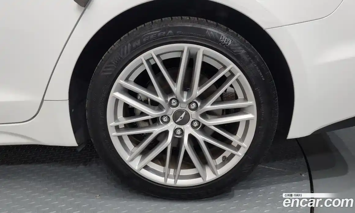 Genesis G70 2019 2.0 Автомат в Москве № 1343564, фото 5