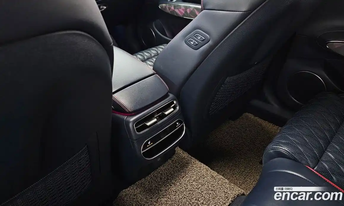 Genesis GV70 2021 2.5 Автомат в Москве № 1343660, фото 11