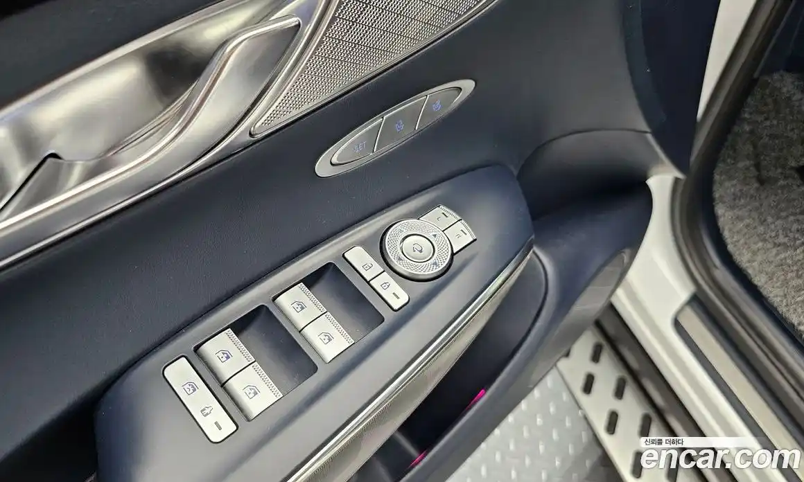 Genesis GV70 2021 2.5 Автомат в Москве № 1343660, фото 18