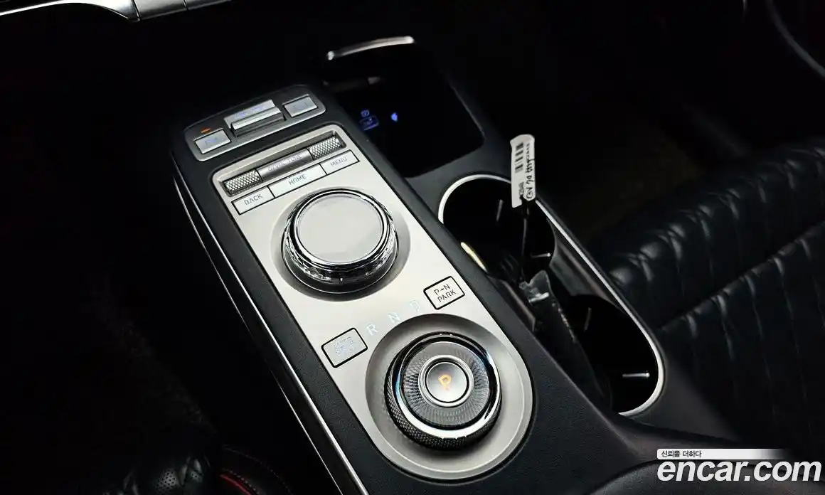 Genesis GV70 2021 2.5 Автомат в Москве № 1343660, фото 9