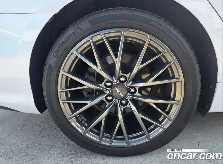 Genesis G80 2018 3.3 Автомат в Москве № 1343670, фото 12