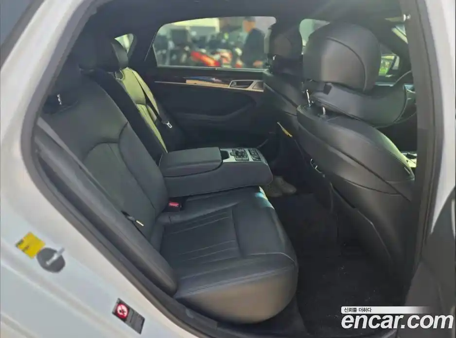 Genesis G80 2018 3.3 Автомат в Москве № 1343670, фото 7