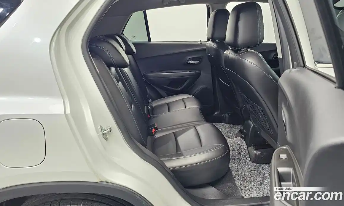 Chevrolet Trax 2014 1.4 Автомат в Москве № 1345549, фото 16