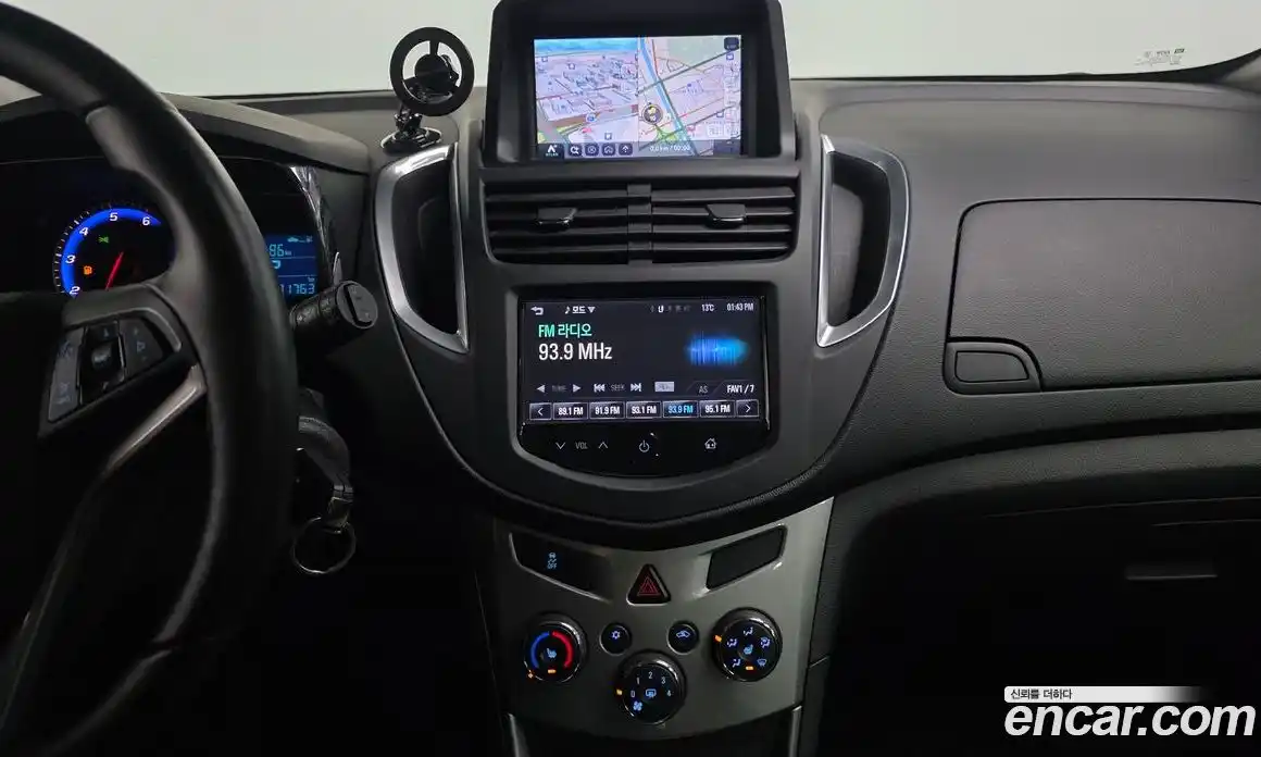 Chevrolet Trax 2016 1.6 Автомат в Москве № 1345729, фото 14