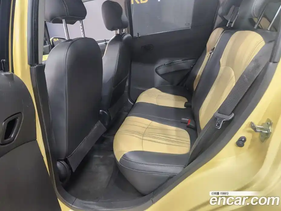 Chevrolet Spark 2013 1.0 Автомат в Москве № 1345874, фото 18