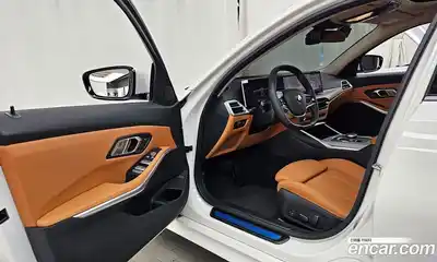 BMW 3-Series 2025 2.0 гидро в Москве № 1347255, миниатюра 10