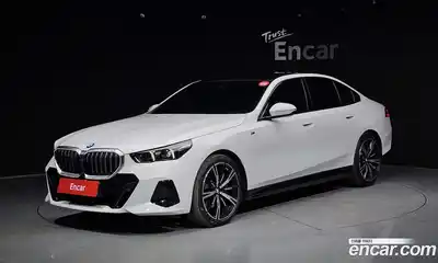 BMW 5-Series, 2024