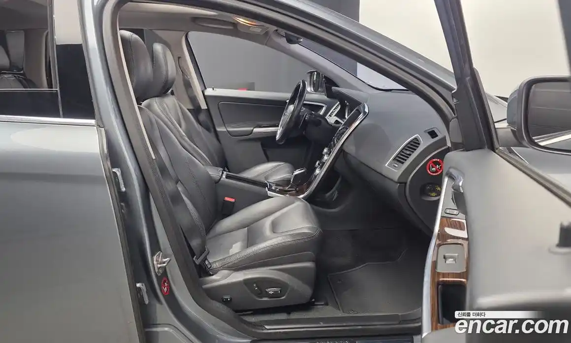 Volvo XC60 2017 2.4 гидро в Москве № 1348833, фото 12