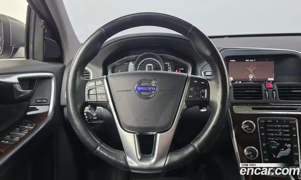 Volvo XC60 2017 2.4 гидро в Москве № 1348833, фото 18