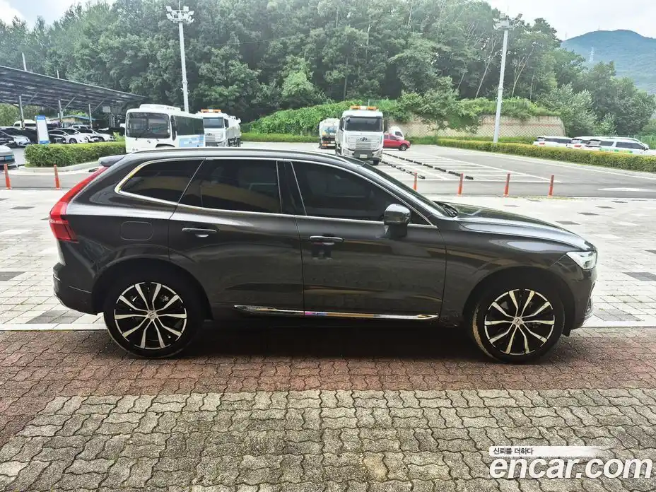 Volvo XC60 2023 2.0 гидро в Москве № 1348894, фото 3