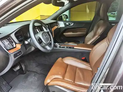 Volvo XC60 2023 2.0 гидро в Москве № 1348894, миниатюра 10