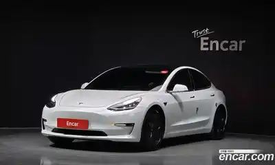 Tesla Model 3, 2020