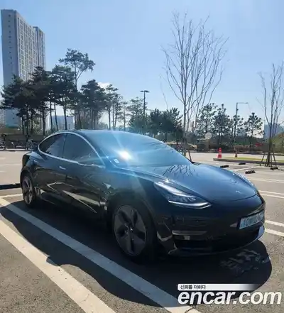 Tesla Model 3, 2020