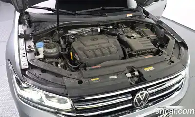 Volkswagen Tiguan 2022 2.0 гидро в Москве № 1350223, миниатюра 6