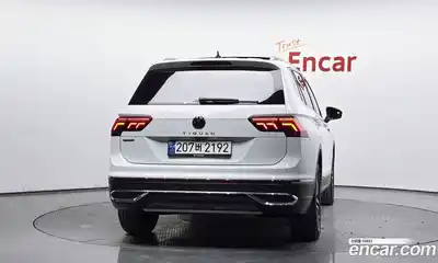 Volkswagen Tiguan 2023 2.0 гидро в Москве № 1350246, миниатюра 4
