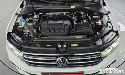 Volkswagen Tiguan 2023 2.0 гидро в Москве № 1350246, миниатюра 6