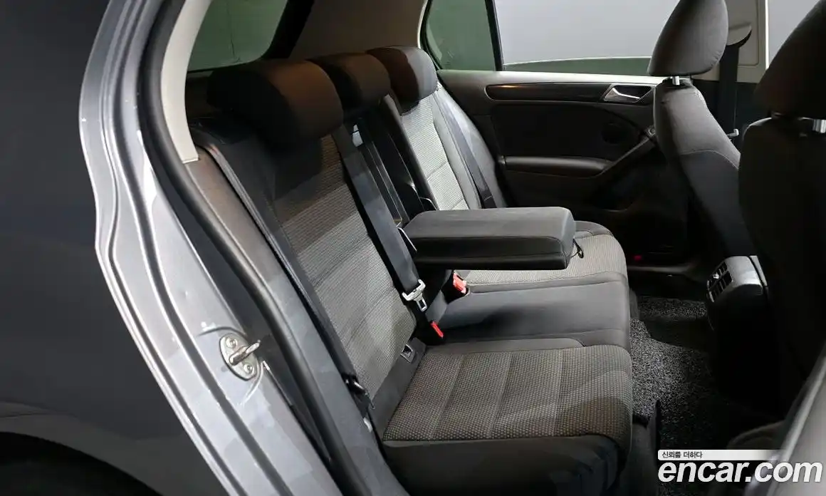 Volkswagen Golf 2013 2.0 гидро в Москве № 1350280, фото 11