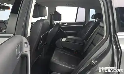 Volkswagen Tiguan 2015 2.0 гидро в Москве № 1350439, миниатюра 11