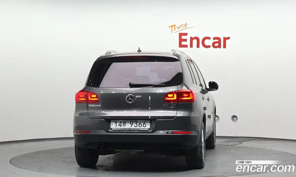 Volkswagen Tiguan 2015 2.0 гидро в Москве № 1350439, фото 4