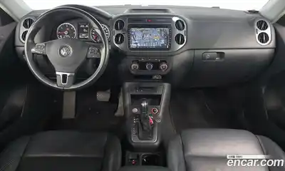Volkswagen Tiguan 2015 2.0 гидро в Москве № 1350439, миниатюра 7