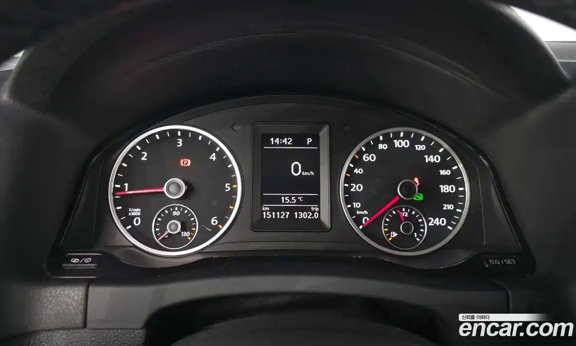 Volkswagen Tiguan 2015 2.0 гидро в Москве № 1350439, фото 8