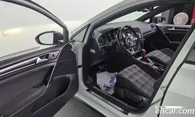 Volkswagen Golf 2016 2.0 гидро в Москве № 1350464, миниатюра 11