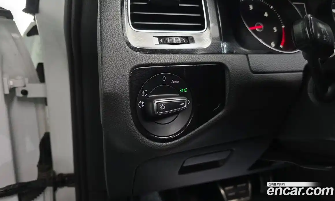 Volkswagen Golf 2016 2.0 гидро в Москве № 1350464, фото 18