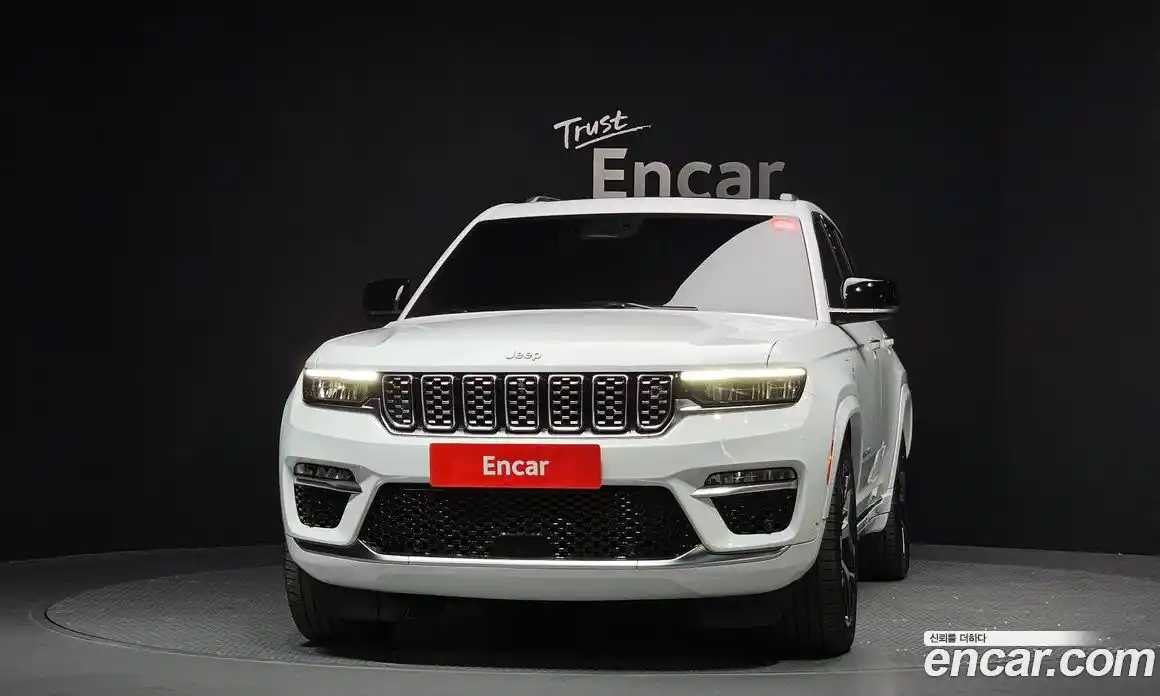 Jeep Cherokee 2023 2.0 гидро в Москве № 1350607, фото 3