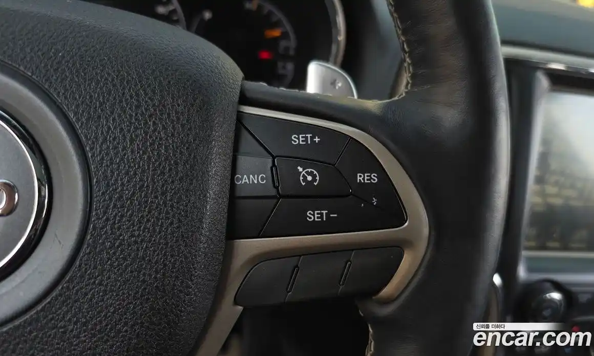 Jeep Cherokee 2017 3.6 гидро в Москве № 1350664, фото 16