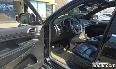 Jeep Cherokee 2017 3.6 гидро в Москве № 1350664, миниатюра 10