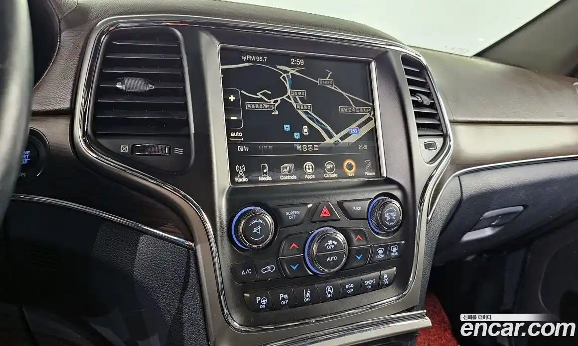 Jeep Cherokee 2017 3.0 гидро в Москве № 1350691, фото 13