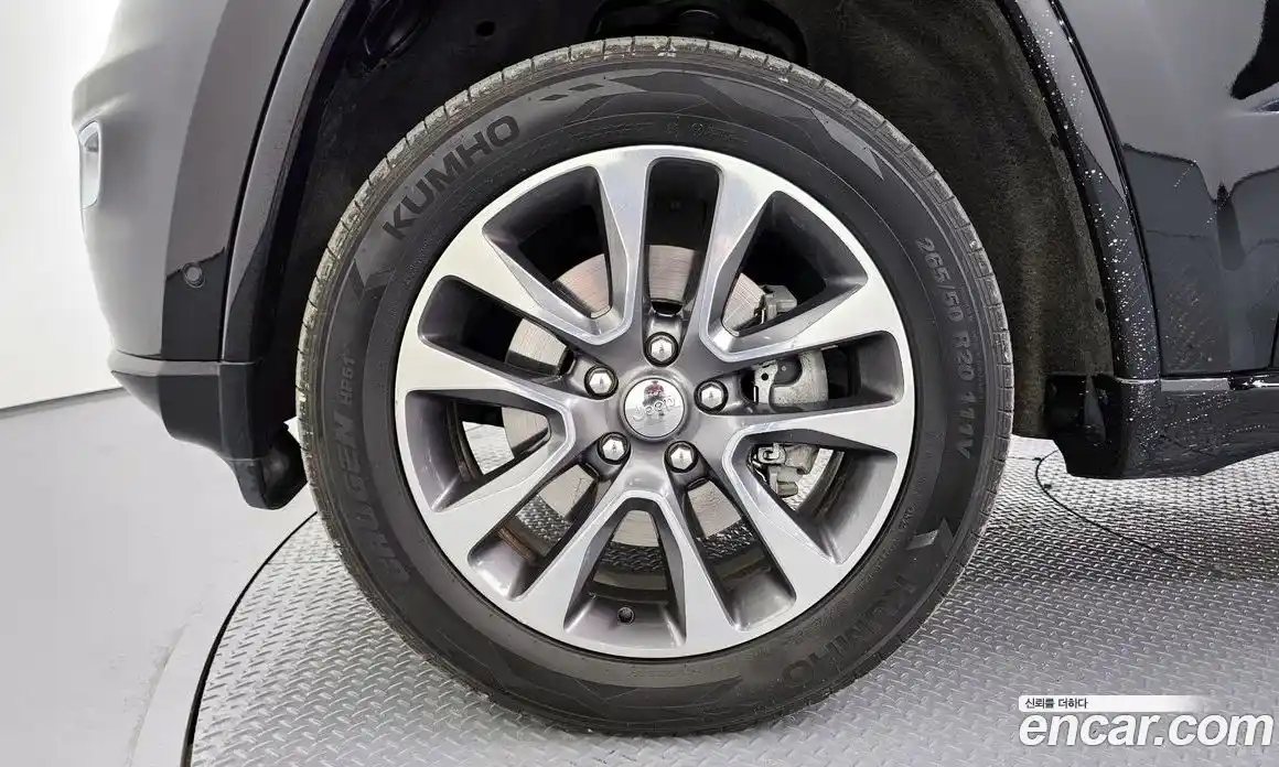 Jeep Cherokee 2017 3.0 гидро в Москве № 1350691, фото 5