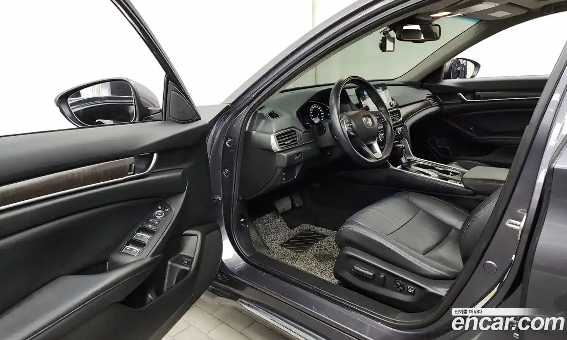 Honda Accord 2018 1.5 гидро в Москве № 1350848, фото 10