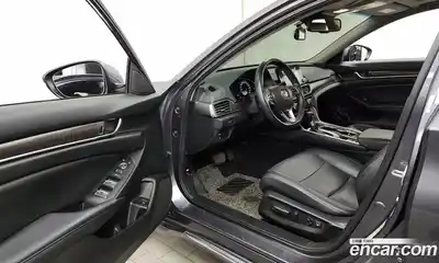 Honda Accord 2018 1.5 гидро в Москве № 1350848, миниатюра 10