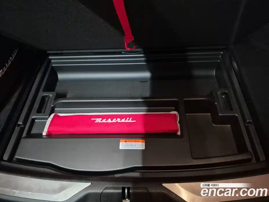 Maserati Levante 2019 3.0 гидро в Москве № 1351076, фото 18