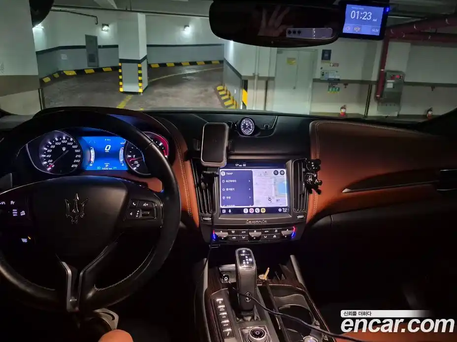 Maserati Levante 2019 3.0 гидро в Москве № 1351076, фото 9