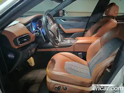 Maserati Levante 2019 3.0 гидро в Москве № 1351076, миниатюра 10