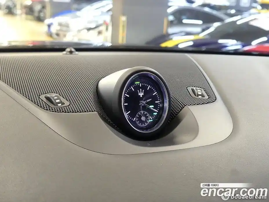 Maserati Levante 2018 3.0 гидро в Москве № 1351084, фото 13