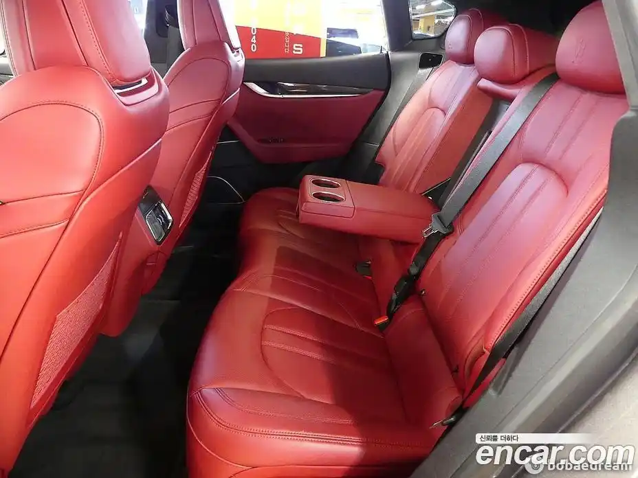 Maserati Levante 2018 3.0 гидро в Москве № 1351084, фото 19