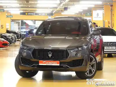 Maserati Levante 2018 3.0 гидро в Москве № 1351084, миниатюра 3