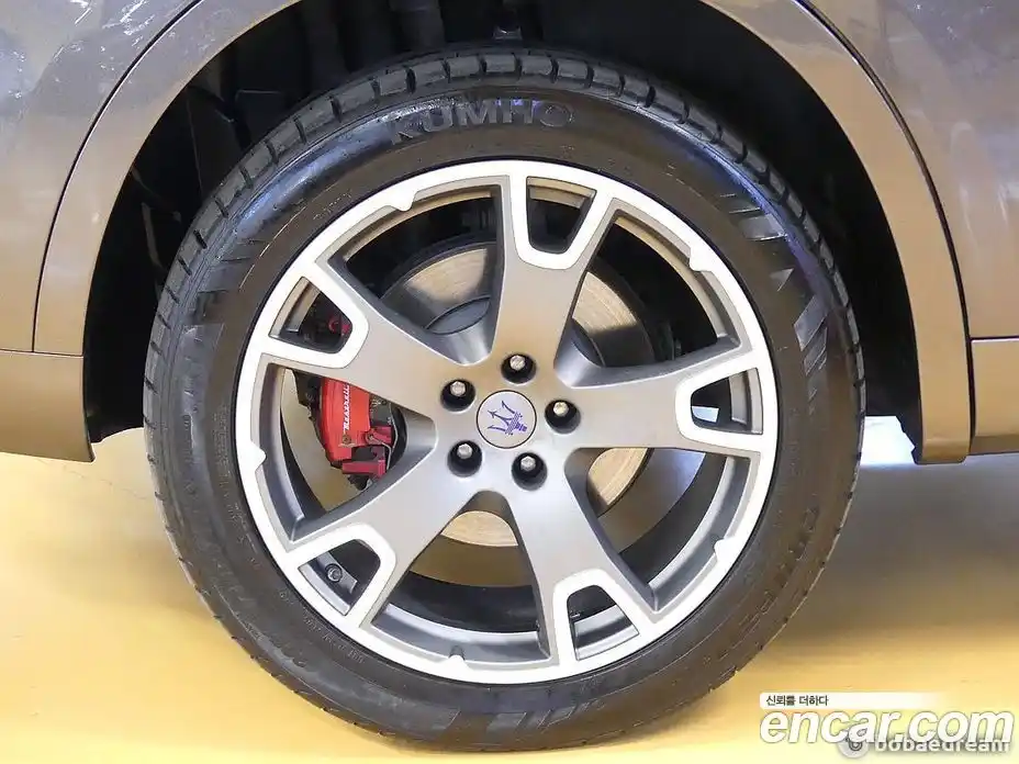 Maserati Levante 2018 3.0 гидро в Москве № 1351084, фото 5