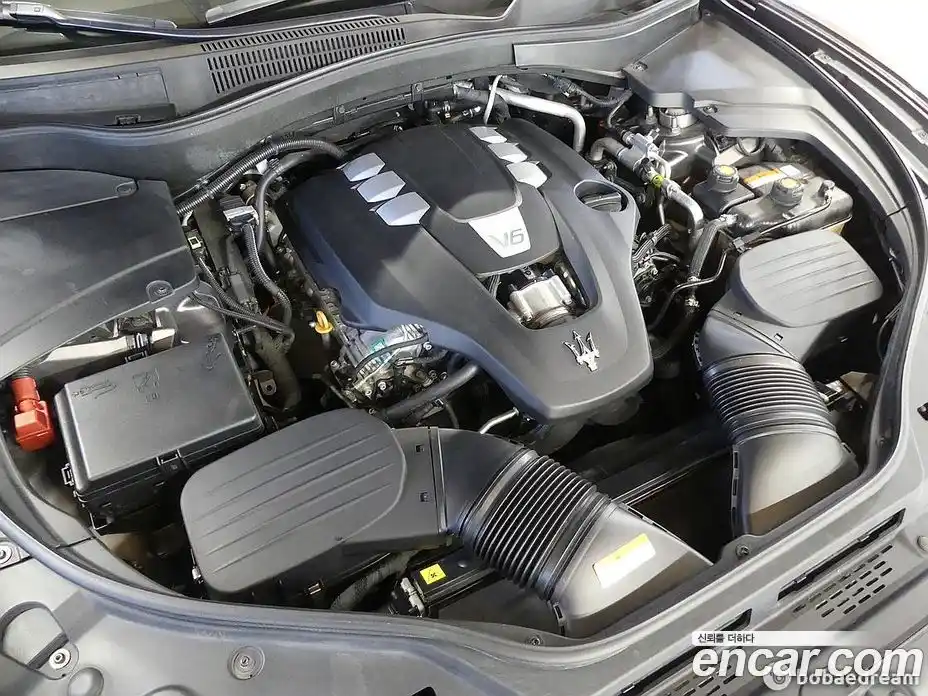 Maserati Levante 2018 3.0 гидро в Москве № 1351084, фото 6