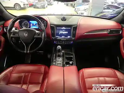 Maserati Levante 2018 3.0 гидро в Москве № 1351084, миниатюра 7