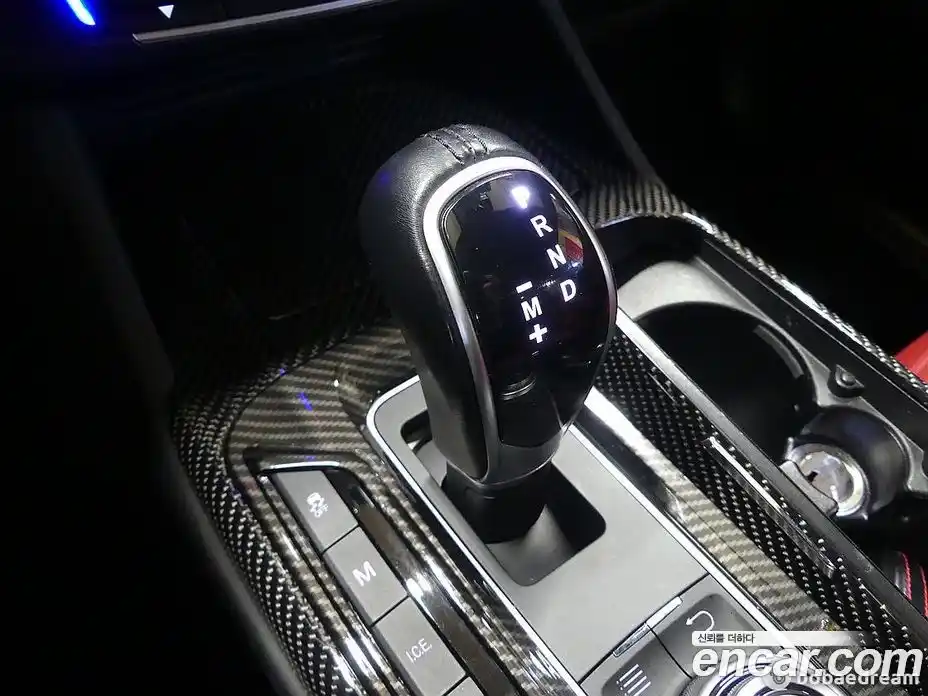 Maserati Levante 2018 3.0 гидро в Москве № 1351084, фото 9