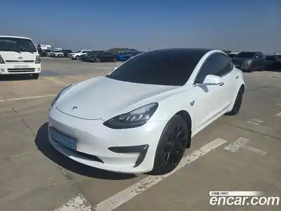 Tesla Model 3, 2020