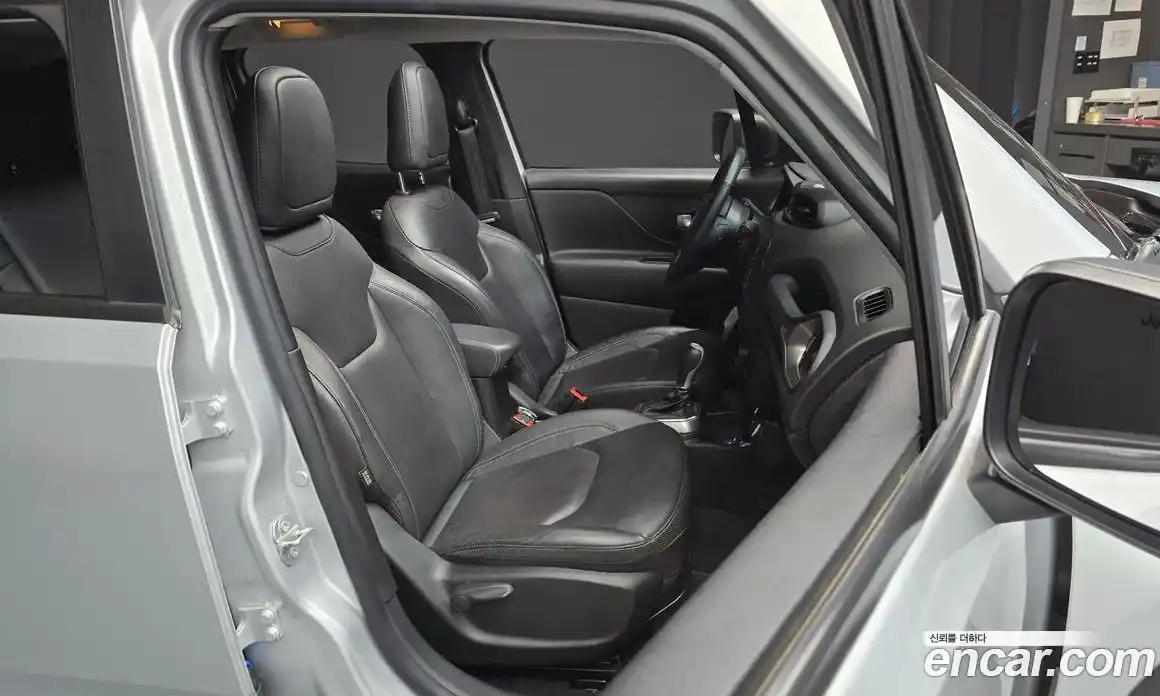 Jeep Renegade 2021 2.4 гидро в Москве № 169736, фото 12